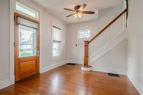 Entry Way - 1910 E Taylor St, Bloomington, IL 61701 photo 1 of 2