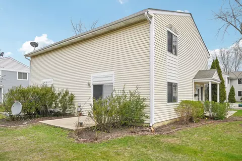 Exterior - 685 Brighton Pl, Wheeling, IL 60090 photo 3 of 3