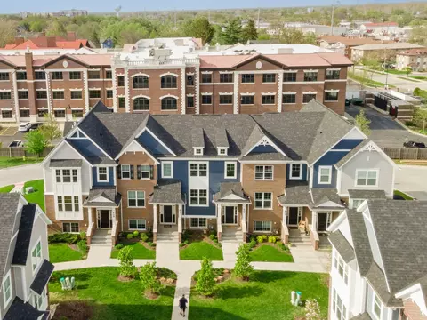 405 Filson St, La Grange, IL 60525