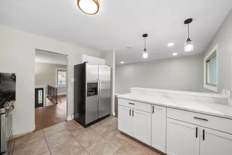 Kitchen - 16459 Honore Ave, Markham, IL 60428 photo 2 of 5