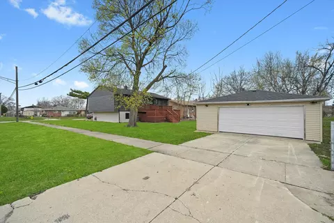 Exterior - 16459 Honore Ave, Markham, IL 60428 photo 2 of 4