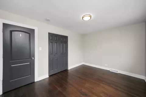 Bedroom - 16459 Honore Ave, Markham, IL 60428 photo 6 of 8