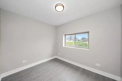 Bedroom - 16459 Honore Ave, Markham, IL 60428 photo 3 of 8