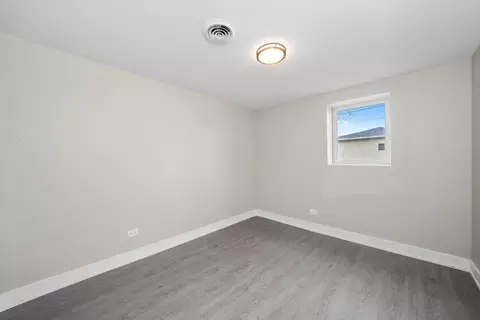 Bedroom - 16459 Honore Ave, Markham, IL 60428 photo 1 of 8