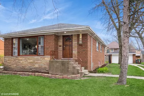 7821 Linder Ave, Morton Grove, IL 60053