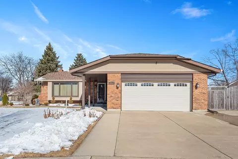 Exterior - 17507 Pecan Ln, Tinley Park, IL 60487 photo 1 of 2