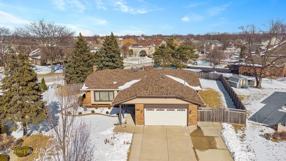 View/Area - 17507 Pecan Ln, Tinley Park, IL 60487 photo 1 of 2