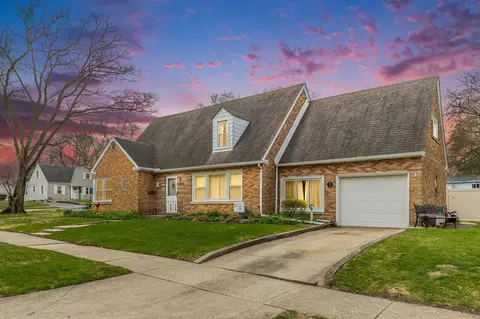 1400 Linden Rd, Homewood, IL 60430