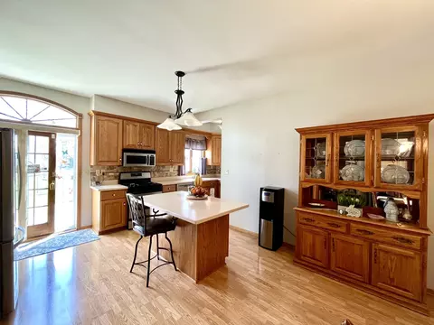 321 E 3rd St, Depue, IL 61322 photo 15