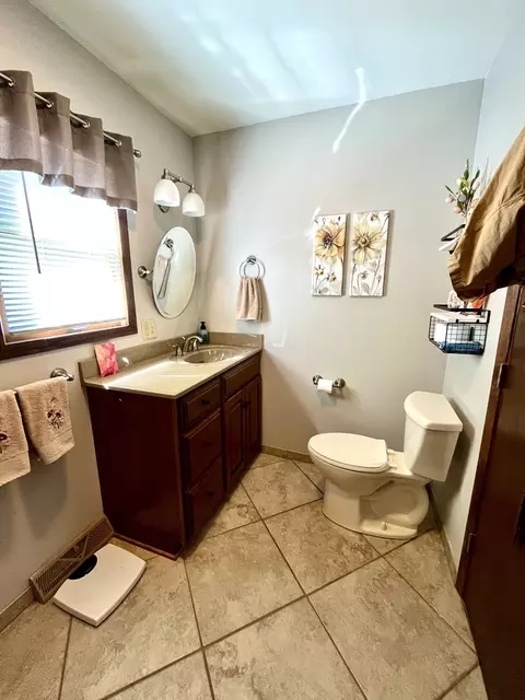 321 E 3rd St, Depue, IL 61322 photo 22