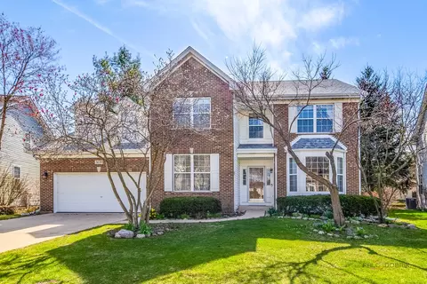 3639 Provence Dr, Saint Charles, IL 60175
