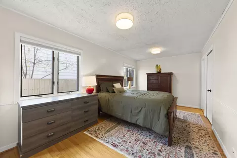 Bedroom - 106 S Pierce Ave, Wheaton, IL 60187 photo 1 of 2