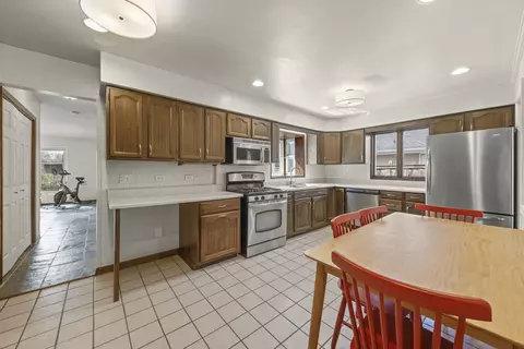 Kitchen - 106 S Pierce Ave, Wheaton, IL 60187 photo 2 of 2