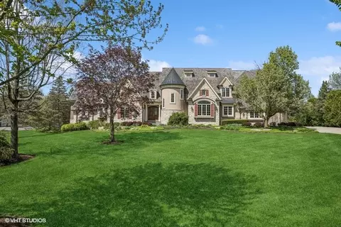 55 New Abbey Dr, Inverness, IL 60010