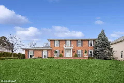 8200 S Park Ave, Burr Ridge, IL 60527
