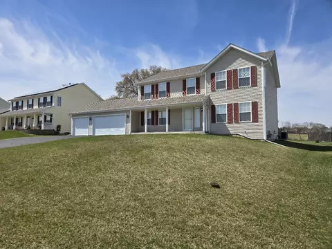 10222 Leana Dr, Roscoe, IL 61073
