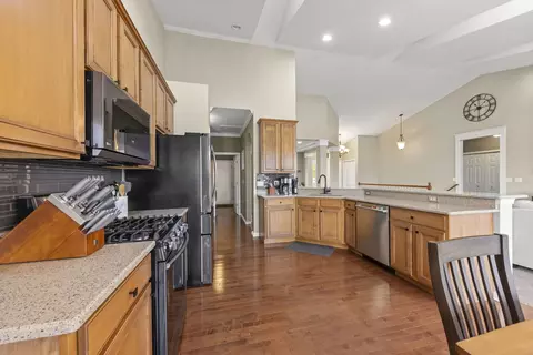11625 Heritage Meadows Dr, Plainfield, IL 60585 photo 12