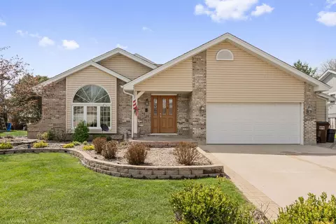 19534 Maurita Ct, Mokena, IL 60448