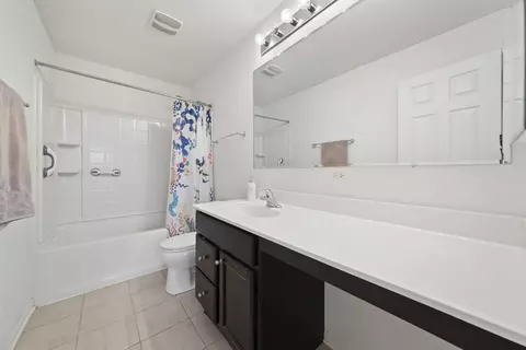 3085 Wickenden Ave, Elgin, IL 60124 photo 19