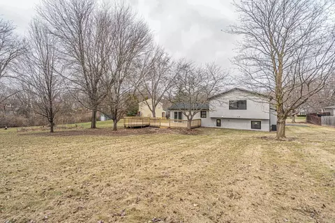 Exterior - 410 Kickapoo Ave, Batavia, IL 60510 photo 8 of 9