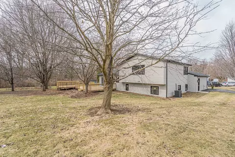 Exterior - 410 Kickapoo Ave, Batavia, IL 60510 photo 9 of 9