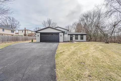 Exterior - 410 Kickapoo Ave, Batavia, IL 60510 photo 3 of 9