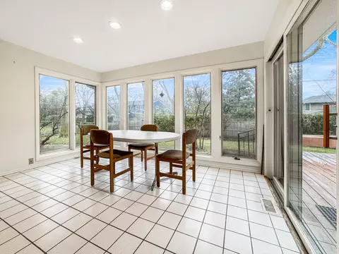 Dining - 1706 Garand Dr, Deerfield, IL 60015 photo 2 of 2