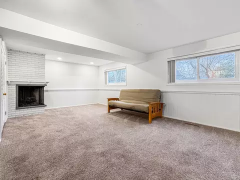 Living - 1706 Garand Dr, Deerfield, IL 60015 photo 6 of 7