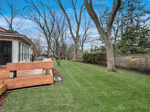 Exterior - 1706 Garand Dr, Deerfield, IL 60015 photo 4 of 5