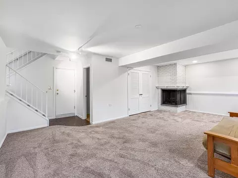 Living - 1706 Garand Dr, Deerfield, IL 60015 photo 5 of 7