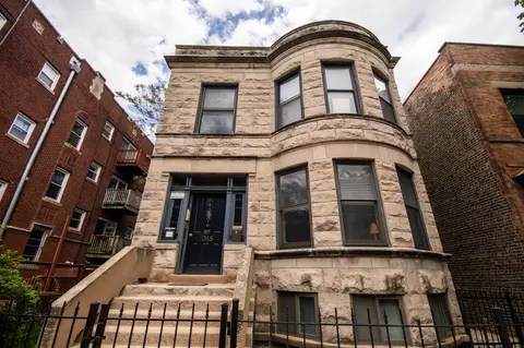 1048 W Dakin St, Chicago, IL 60613