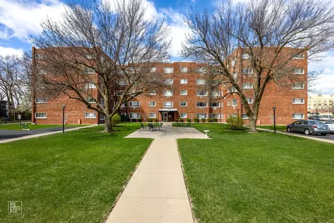 222 Madison St #207, Joliet, IL 60435