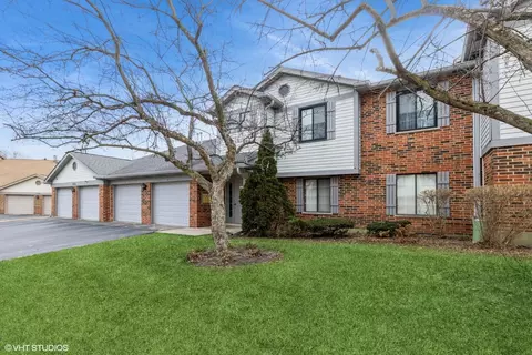 1755 W Partridge Ln #3, Arlington Heights, IL 60004