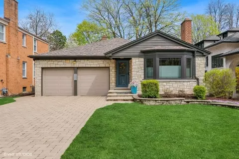 518 N Euclid Ave, Oak Park, IL 60302