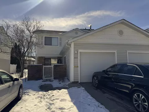 623 Breakers Pt, Schaumburg, IL 60194