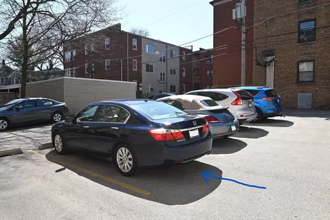 Exterior - 1310 Maple Ave #5B, Evanston, IL 60201 photo 3 of 5