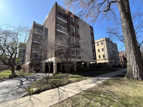 1310 Maple Ave #5B, Evanston, IL 60201