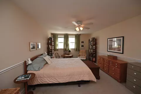 Bedroom - 1310 Maple Ave #5B, Evanston, IL 60201 photo 1 of 3