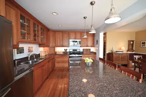 Kitchen - 1310 Maple Ave #5B, Evanston, IL 60201 photo 3 of 3