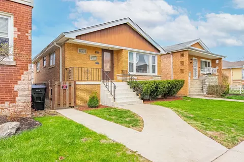 5626 S Nashville Ave, Chicago, IL 60638