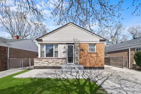 4624 W 82nd Pl, Chicago, IL 60652