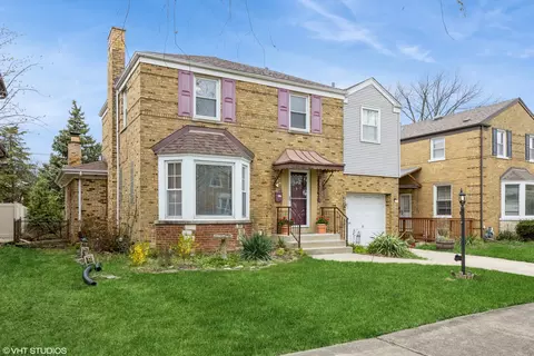 2304 S 8th Ave, North Riverside, IL 60546