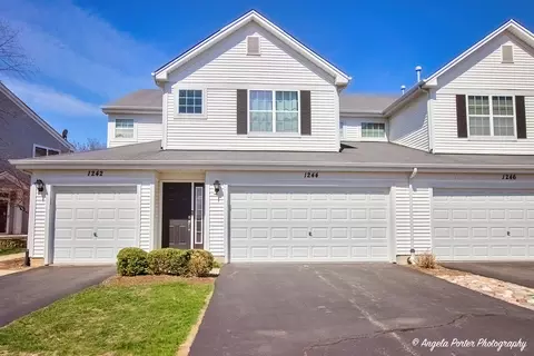 1244 Chesterton Dr #1244, Fox Lake, IL 60020