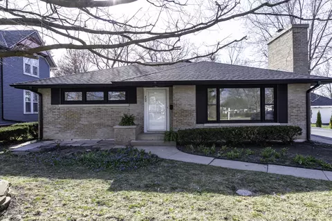 400 S Lake St, Grayslake, IL 60030