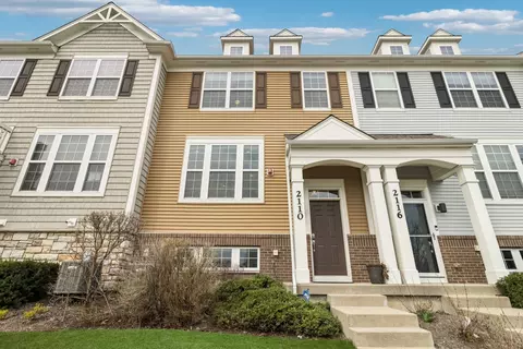 2110 Saipan Dr, Glenview, IL 60026