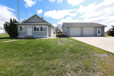 310 2nd St, Standard, IL 61363