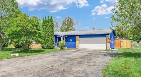 2240 Marilyn Dr, Saint Joseph, IL 61873