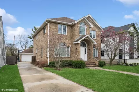 311 N Lincoln Ave, Park Ridge, IL 60068