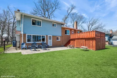 Exterior - 761 Kipling Pl, Deerfield, IL 60015 photo 2 of 4