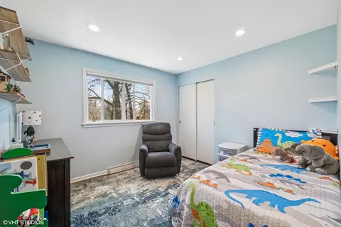 Bedroom - 761 Kipling Pl, Deerfield, IL 60015 photo 2 of 4